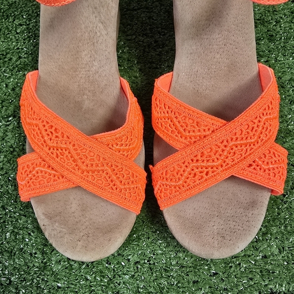 TOMS | NEON CROCHETED CROSS STRAP CORK WEDGE SANDALS - Picture 10 of 16